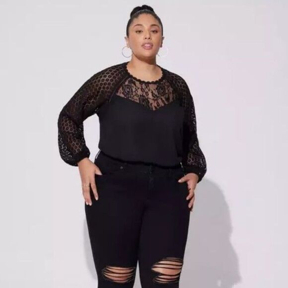 Torrid Georgette Lace Mix Sleeve Top in Black Size 2 - Picture 1 of 11